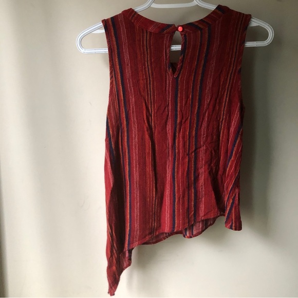 Monteau Top - Picture 5 of 5